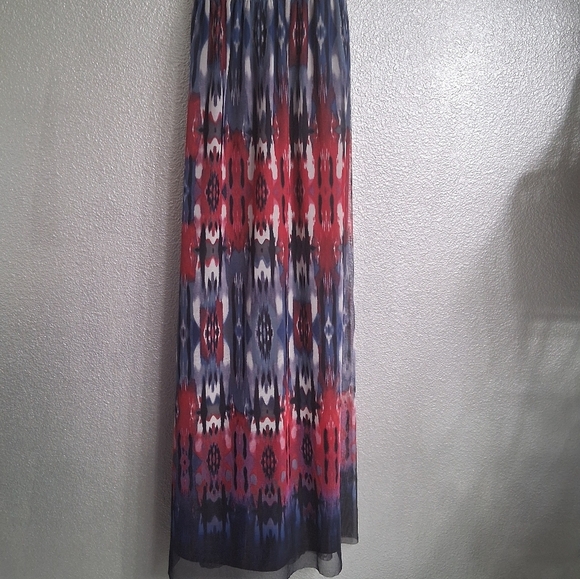 Luxe Carmen Marc Valvo  Multicolor Maxi Dress.    Size S - Picture 4 of 12